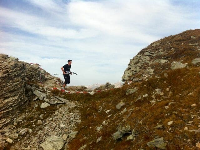 A runner closes in on the finish. (Watch out for the rather impressive drop on your left!)