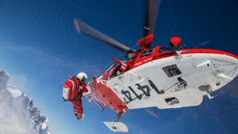 helicopter rescue in switzerland