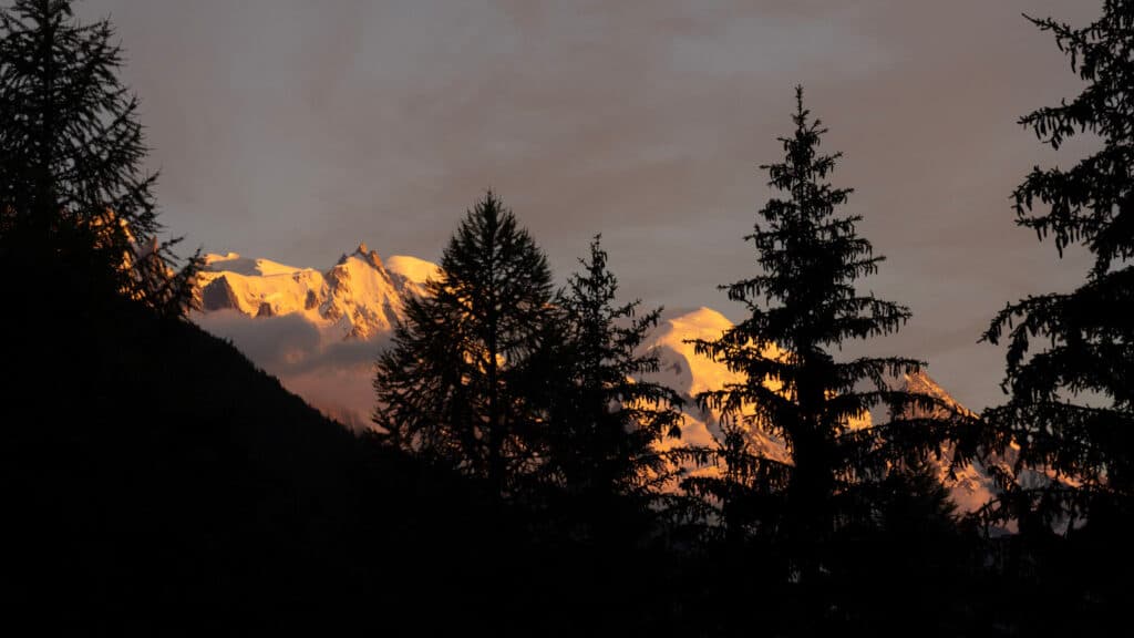 holiday giving in the alps