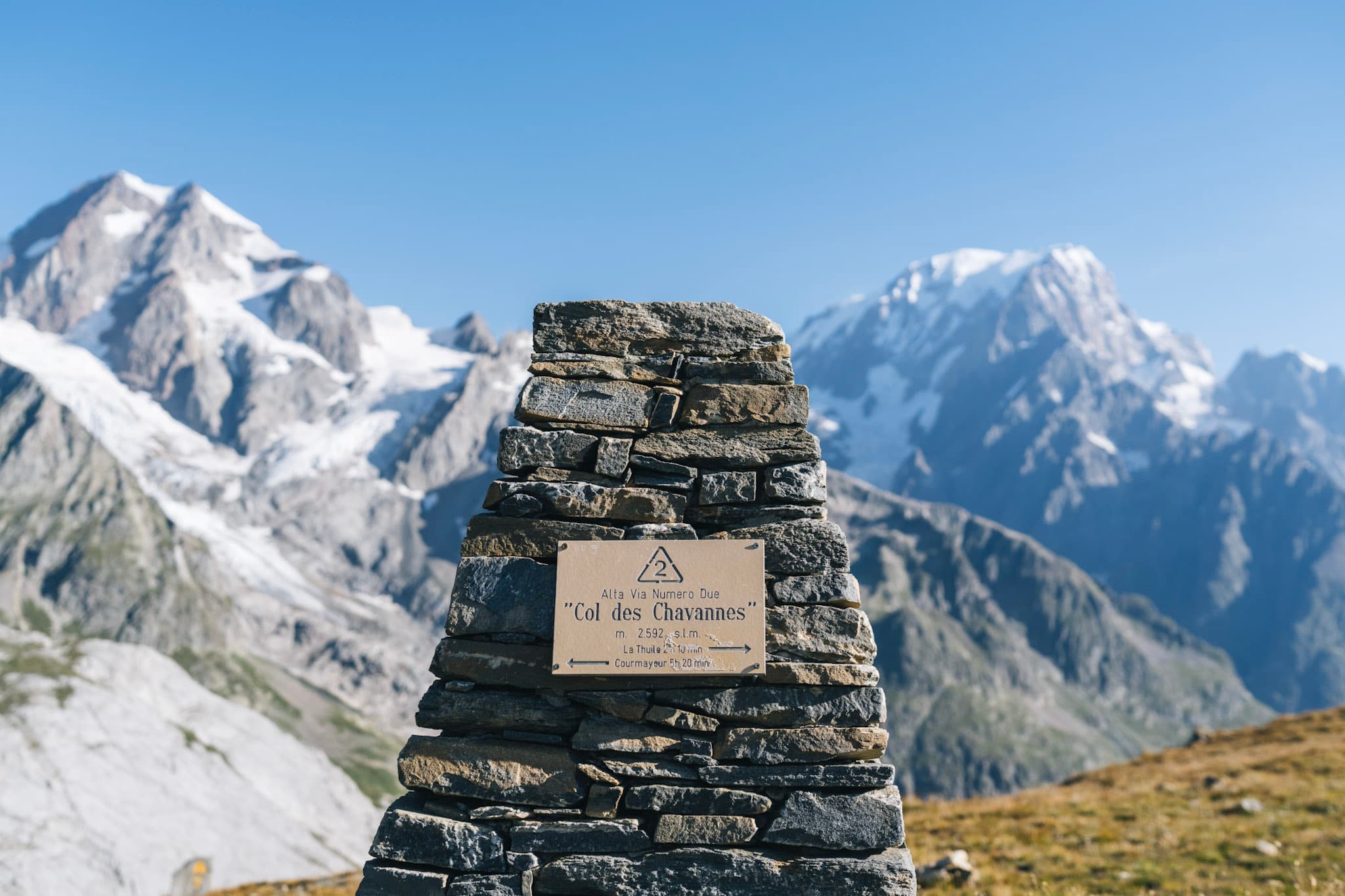 Stone structure marking col