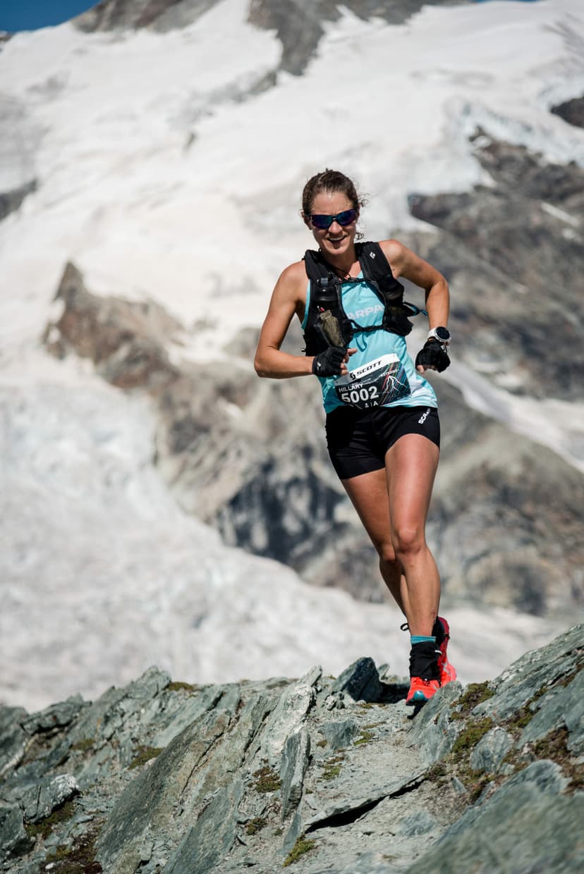 Hillary Gerardi on the move, very high